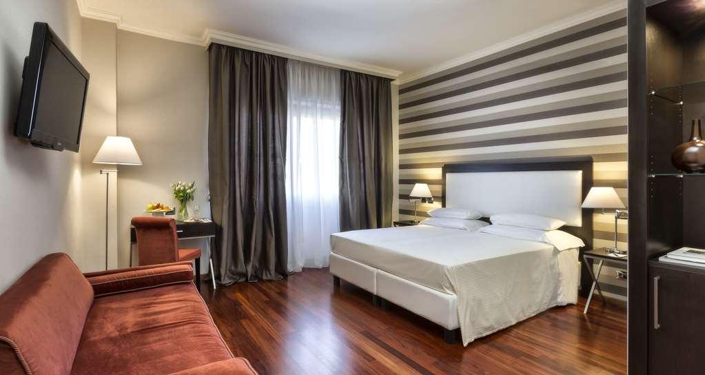 Sina Maria Luigia Parma Quarto foto